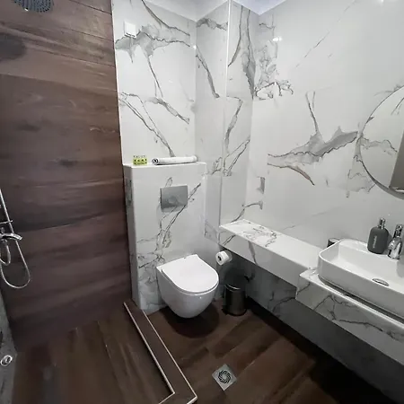 Filoxenia Hotel apartamentowy *