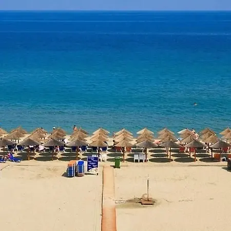 Filoxenia Aparthotel *
