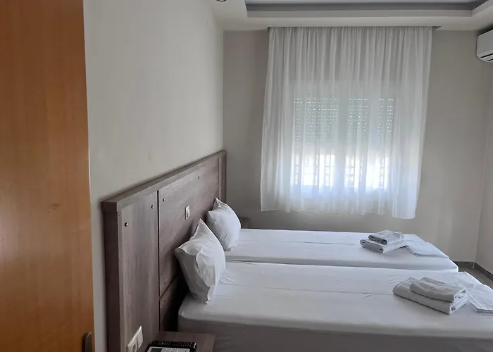 Filoxenia Aparthotel Néoi Póroi